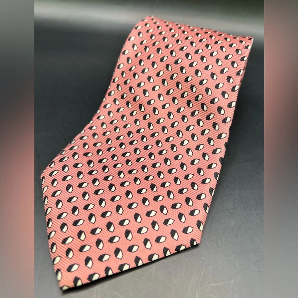 Polo Ralph Lauren- Elegant Pink and‎ Black Men's Tie, Hand Made, USA 100% Silk